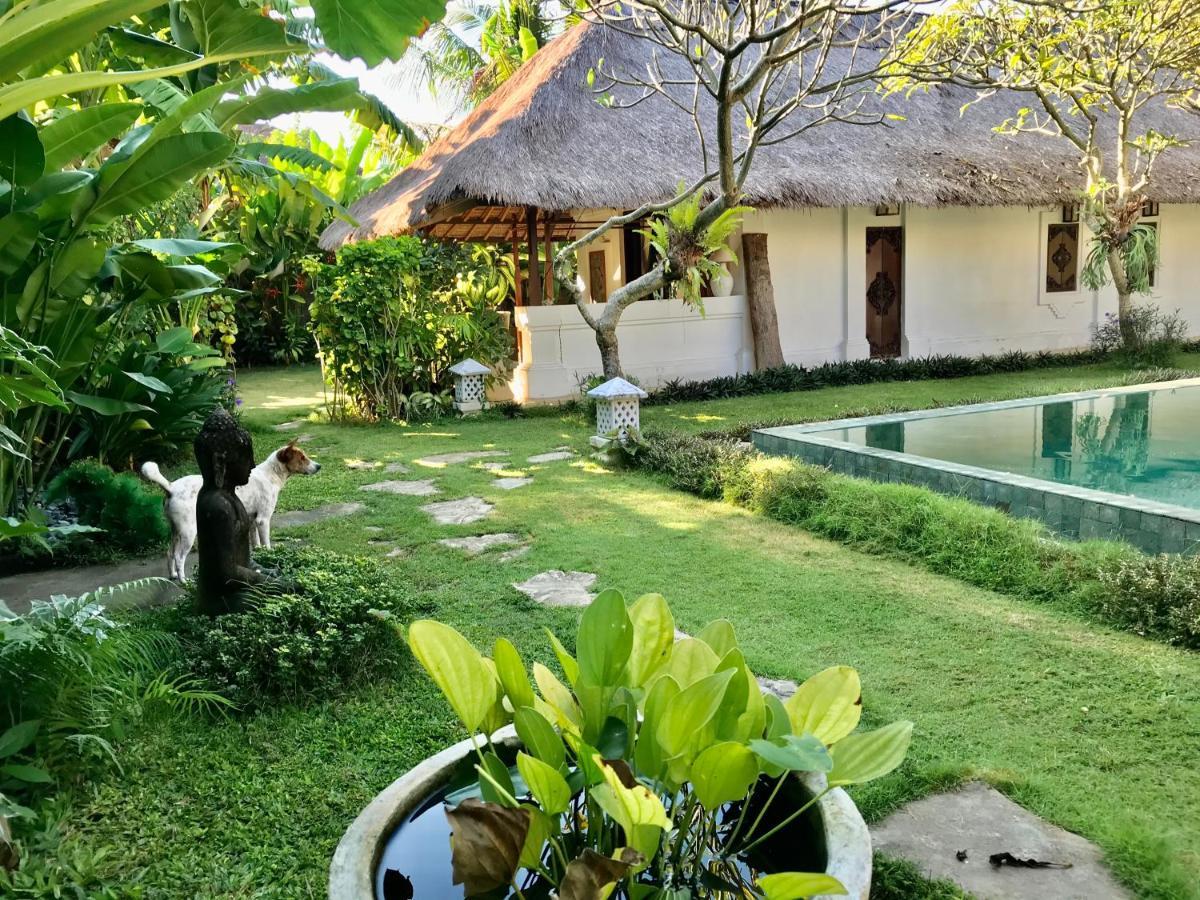 Blind Dog Inn Sanur Exterior foto